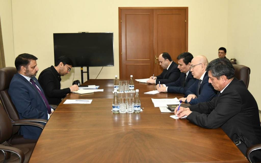 В МИД проведена встреча с Послом Пакистана