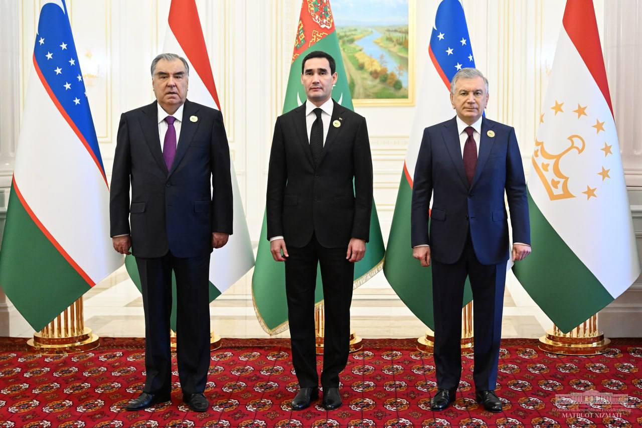 The President of Uzbekistan attends the Ashgabat Summit